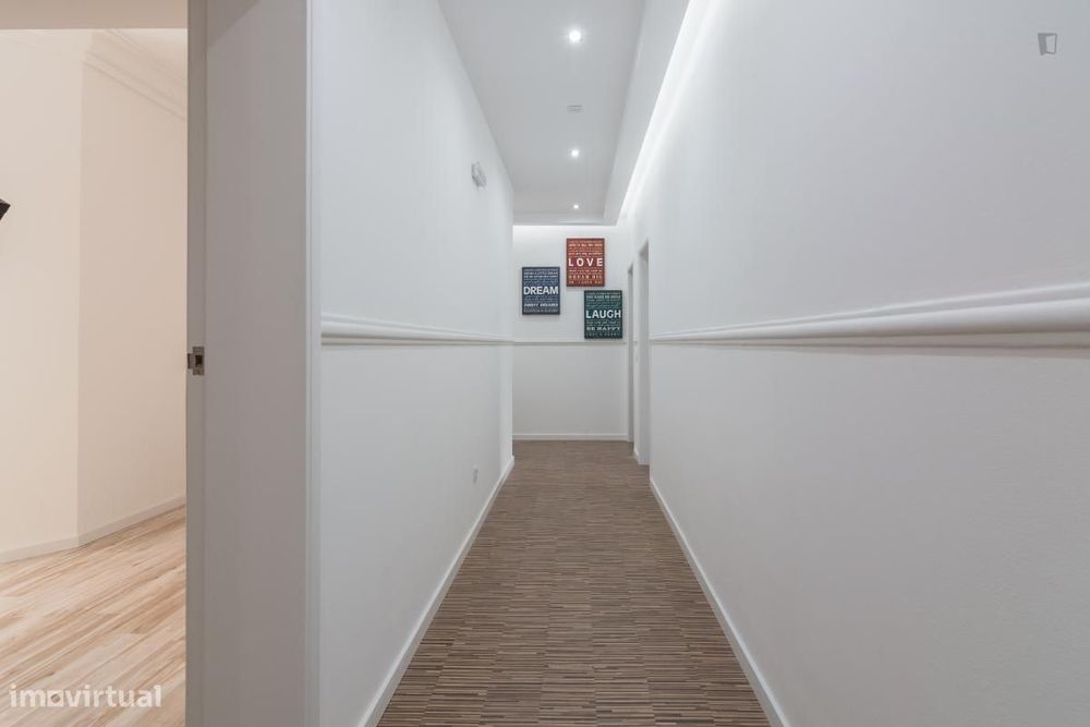 Quarto - localizado em Alameda Lisbon