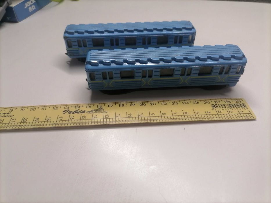 машинки метро технопарк 2шт одним лотом