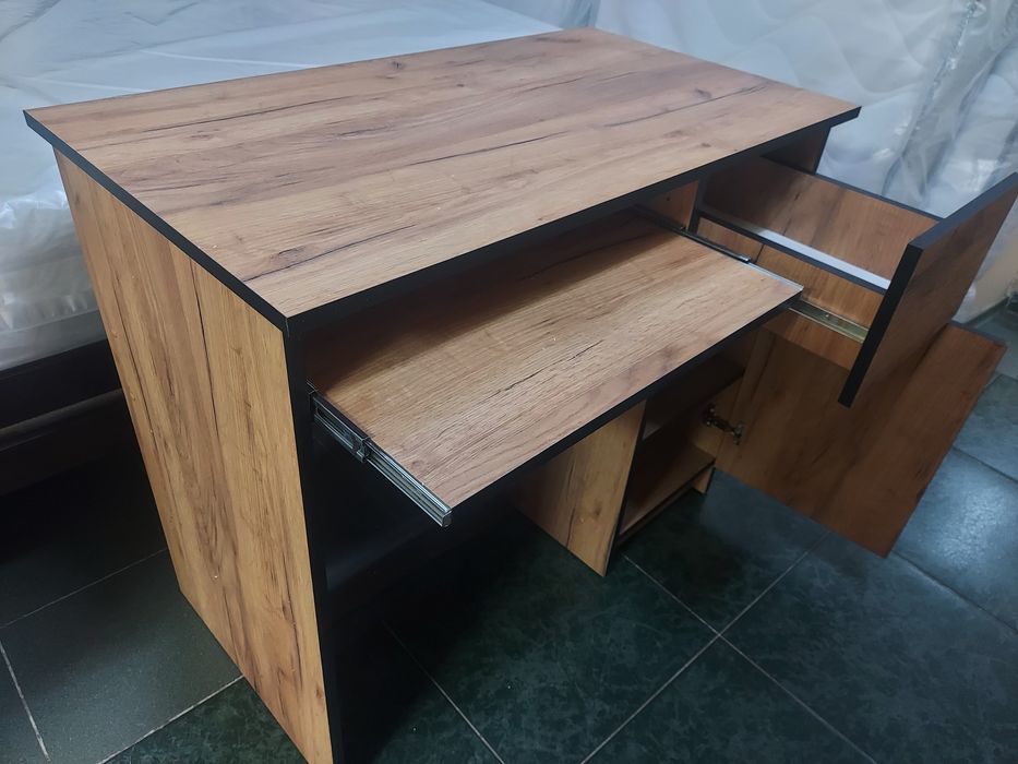 Стіл  комп'ютерний НОВИЙ