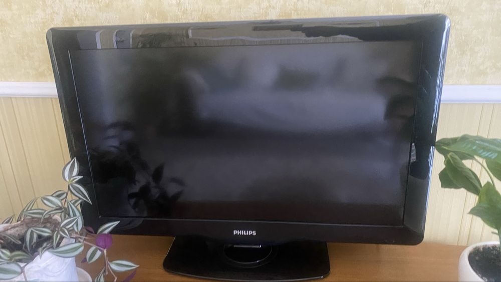 Продам телевизор philips 32pfl3606h/58