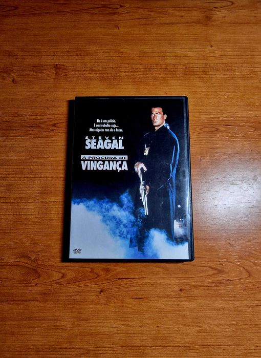 À PROCURA DE VINGANÇA (Steven Seagal) Realização de John Flynn