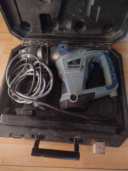 Vendo máquina de partir pedra e de furar