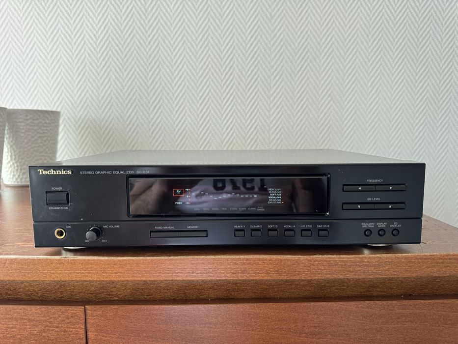 Equalizer Technics SH-E51