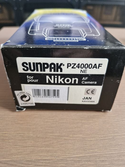 Lampa błyskowa SUNPAK POWER ZOOM 4000AF for Nikon