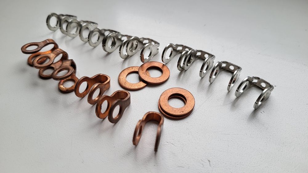 Скоба обратки форсунків ZD30