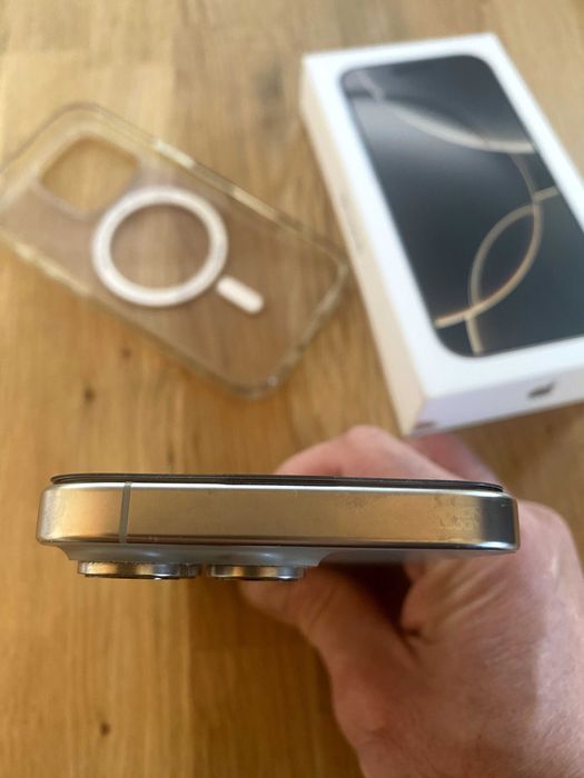 Iphone 16 pro titânio