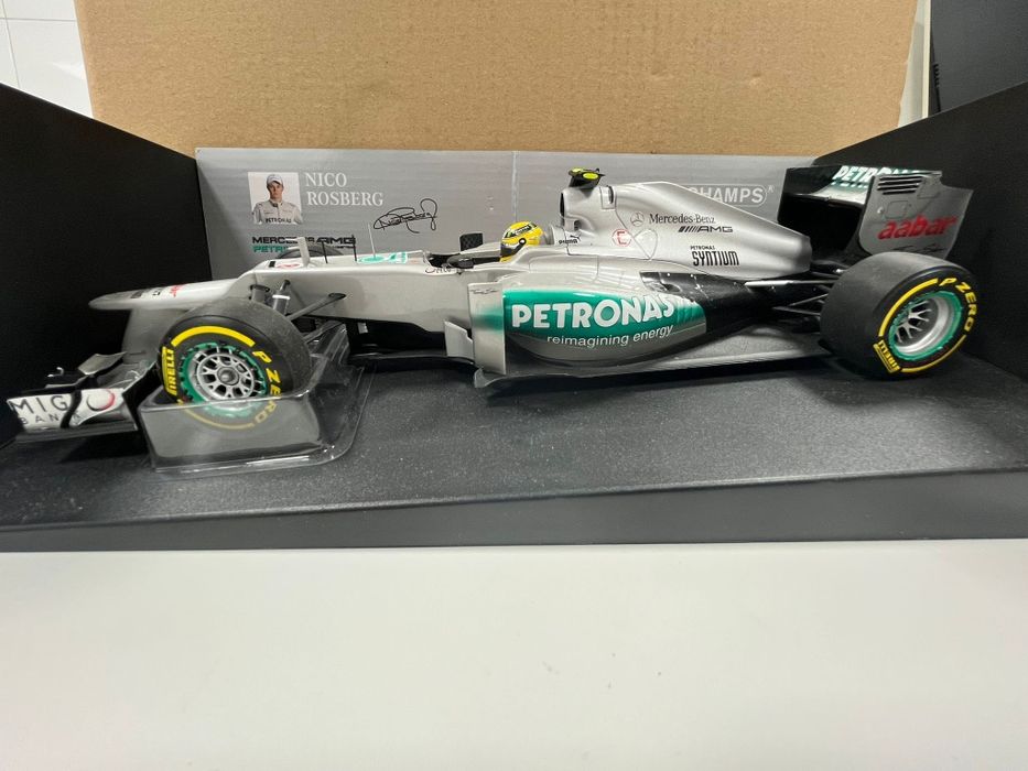 Miniatura 1:18 Minichamps - Mercedes AMG Petronas F1 W03 - Nico Rosber