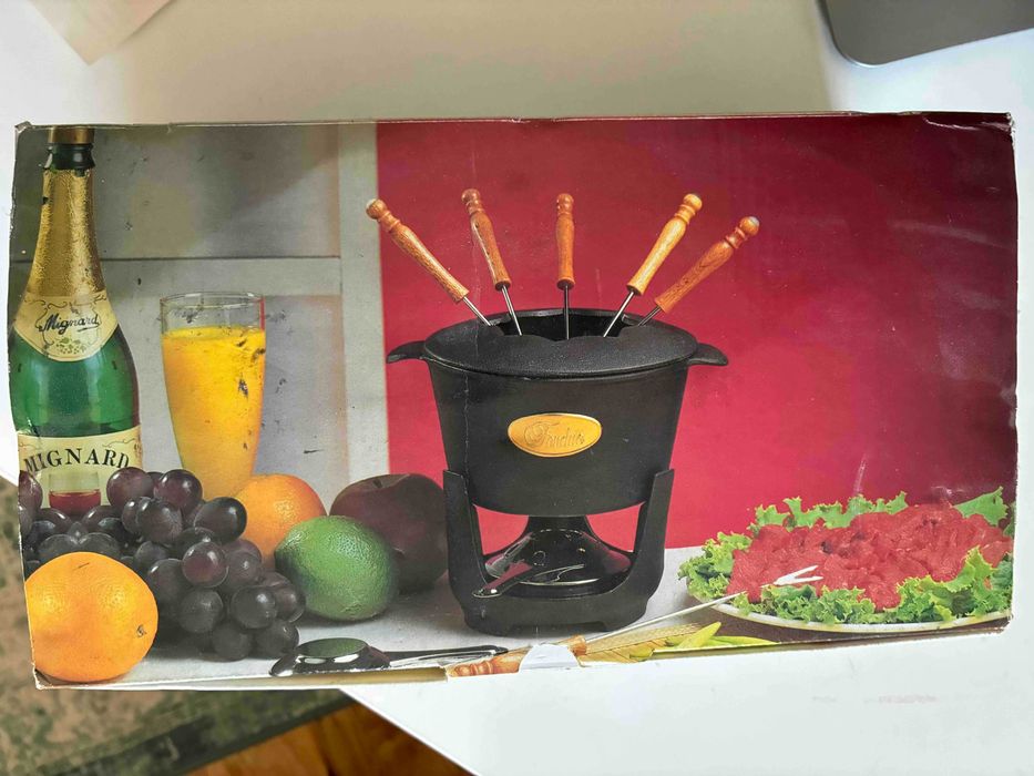 zestaw do founde, czarny, żeliwny, nieuzywany