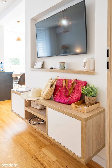 Dwa zarabiające apartamenty 600 m. do morza w Jastrzębiej Górze.