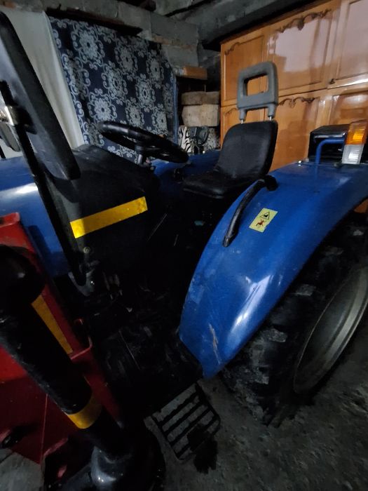 Продам тракторний колісний в доброму стані