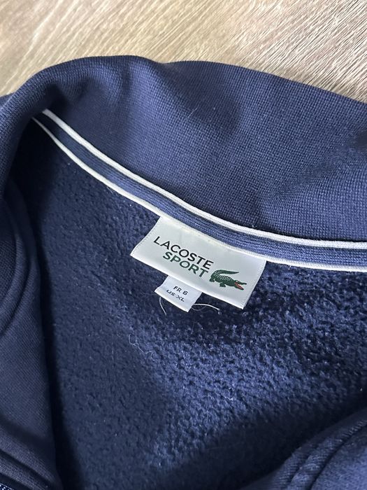 дуже гарна олімпійка Lacoste