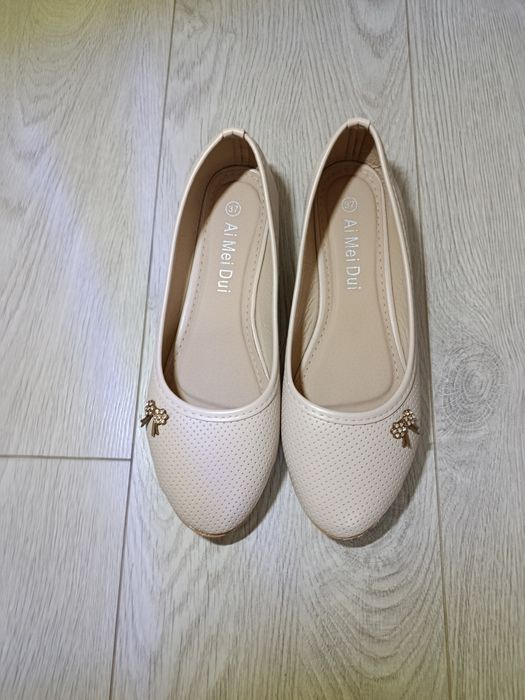 Продам новые балетки