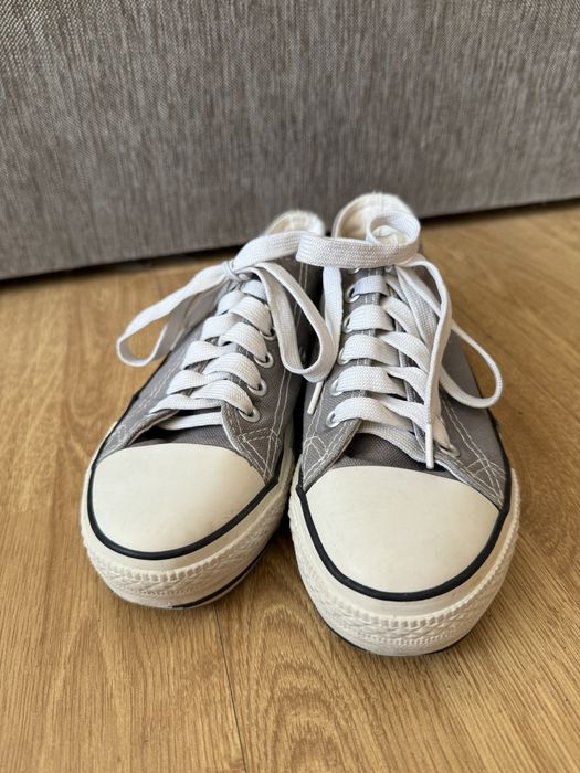 Кеди жіночі безкоштовно