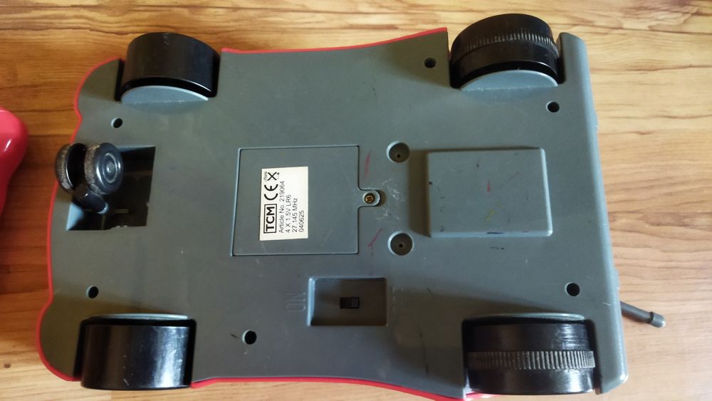 Машинка на радиоуправлении TCM