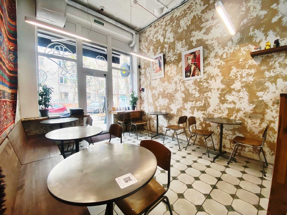 Комерційне приміщення напроти Інженерної Академії.