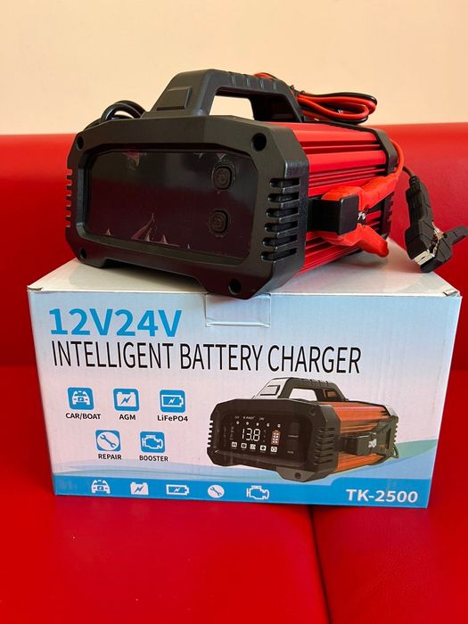 Імпульсний зарядний пристрій  12v/24v 25ah