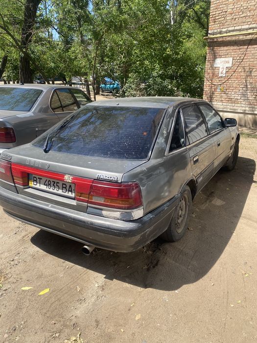 Продам автомобіль Мазда 626