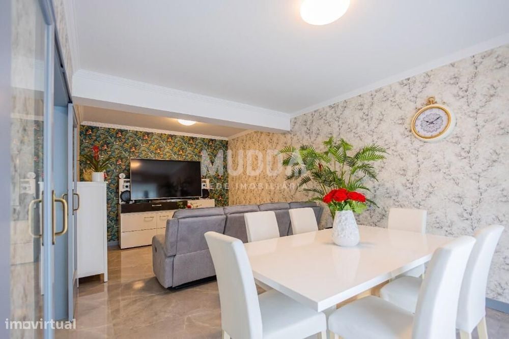 Apartamento T2 com terraço no centro de Santa Maria da Feira