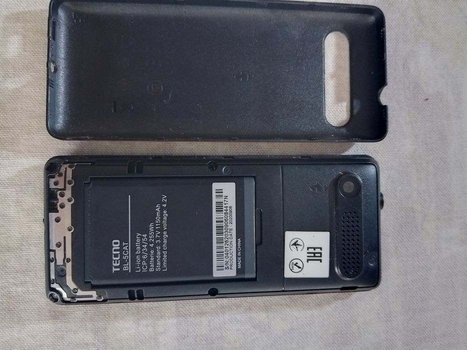 Телефоны мобильные кнопочные: NokiaRM-643.TecnoT-301.цена за лот 2 шт.