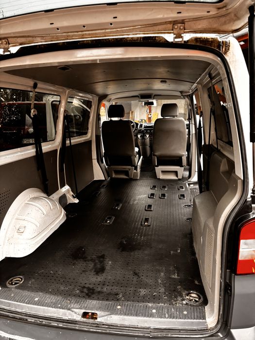 Vw t5 lift  8 osobowy