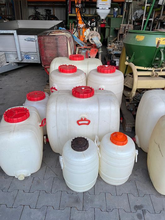 Lote de bidões usados