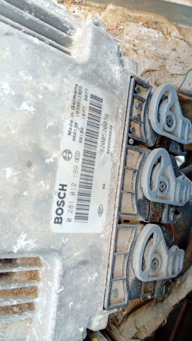 Centralina motor / ECU RENAULT Laguna II Break (KG0/1_)