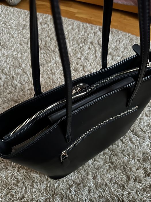 Класична сумка Guess