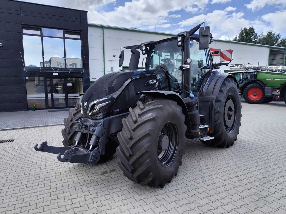 VALTRA Q305 fabrycznie nowy
