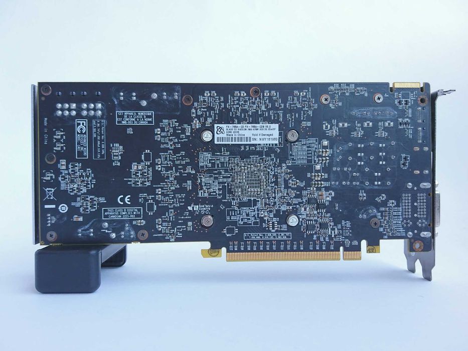 XFX DoubleD HD7850 Black Edition, 2GB GDDR5, 256bit, 60FPS+, є Furmark