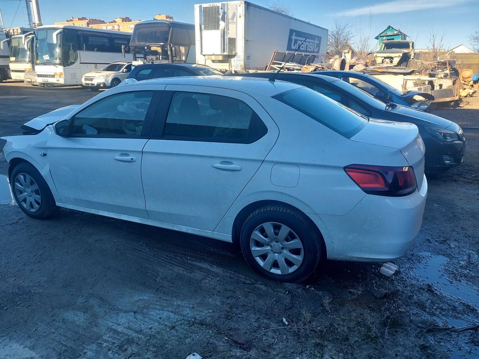 Peugeot 301 после Дтп