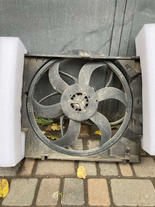 Вентилятор радіатора в зборі BMW X1 E84