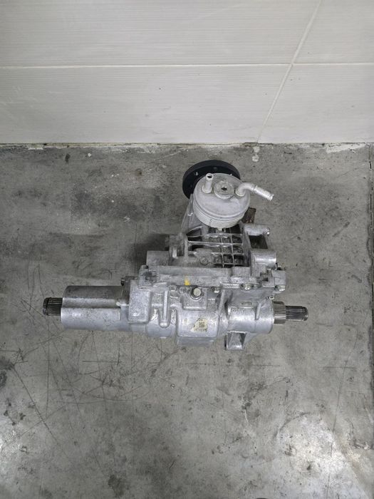 Роздатка (роздавальна коробка МКПП )Mazda CX7 2007-2013 2.2