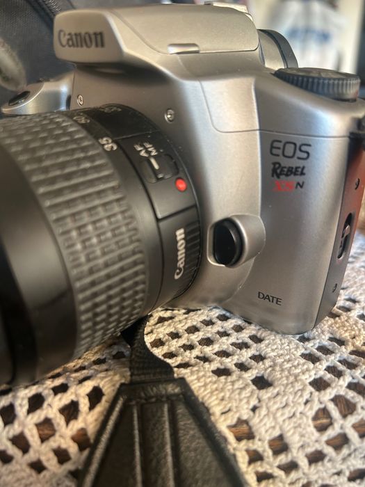 Canon eos rebel xs n