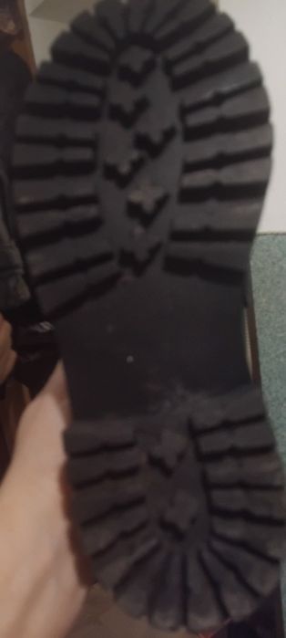 Продам лофери  в новому стані