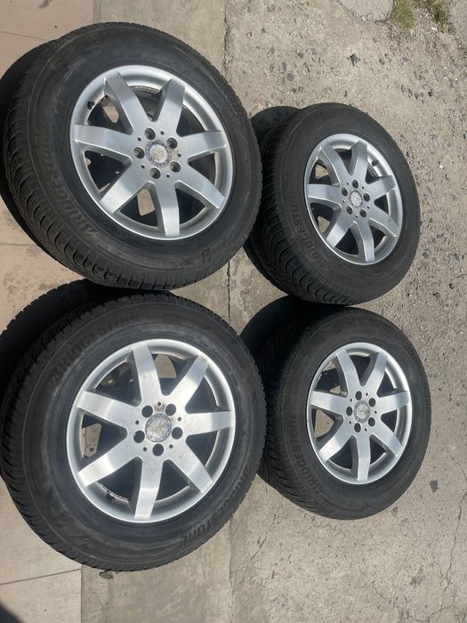 Резина с дисками Bridgestone 235/65/17