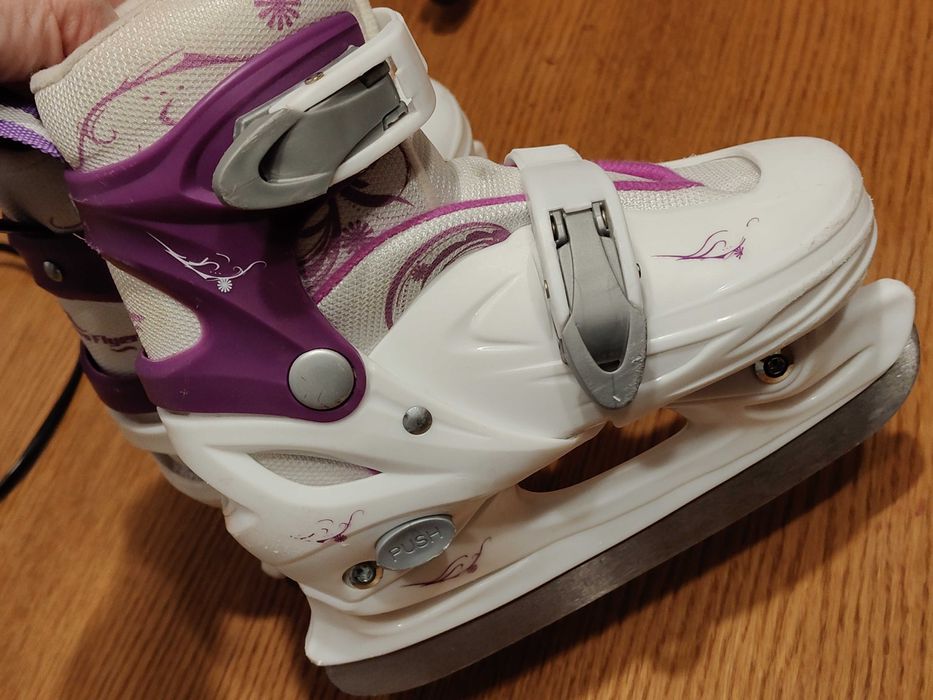 Łyżwy dziecięce regulowane