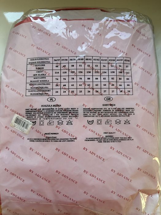 Czerwona męska koszula