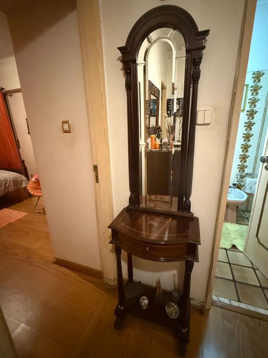 Móvel Cerejeira com espelho