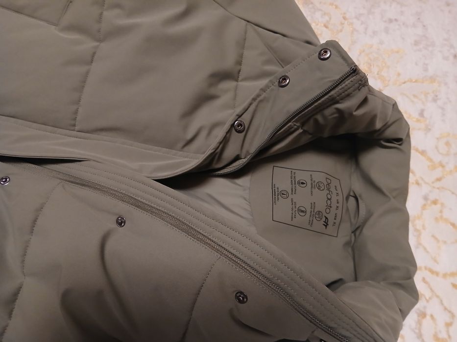 Продам женский тёплый пуховик