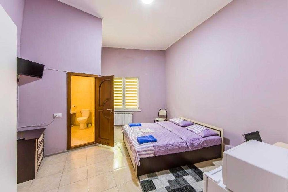 Апартаменты посуточно метро Васильковская 10 минут пешком