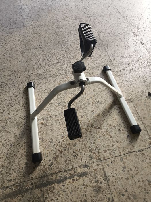 bicicleta estática medicinal