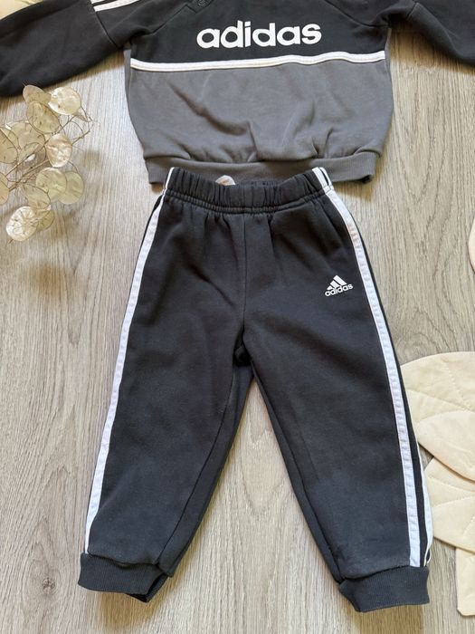 Спортивний костюм Адідас 80 р(9-12м)