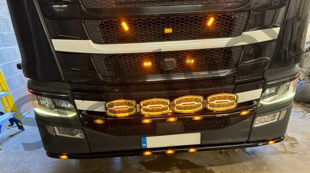 Orurowanie dolne na grill Scania S / R malowane proszkowo