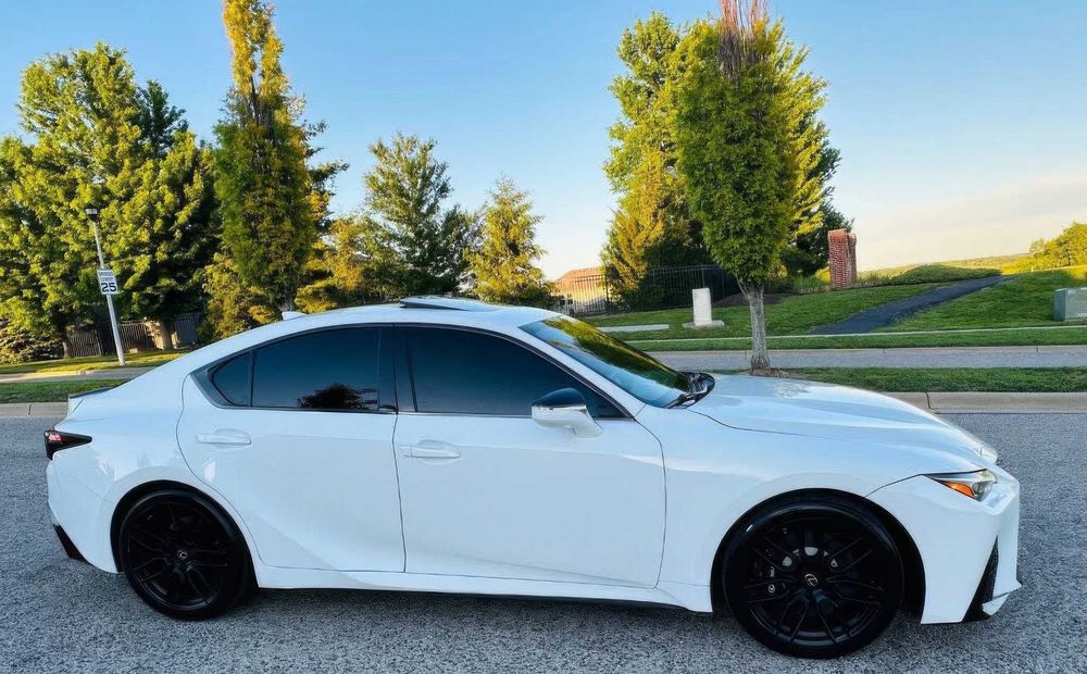 Lexus IS500 F Sport Performance Premium      2023