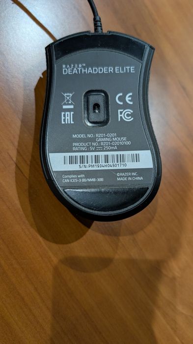 Rato Razer Deathadder Elite (roda não funciona às vezes)