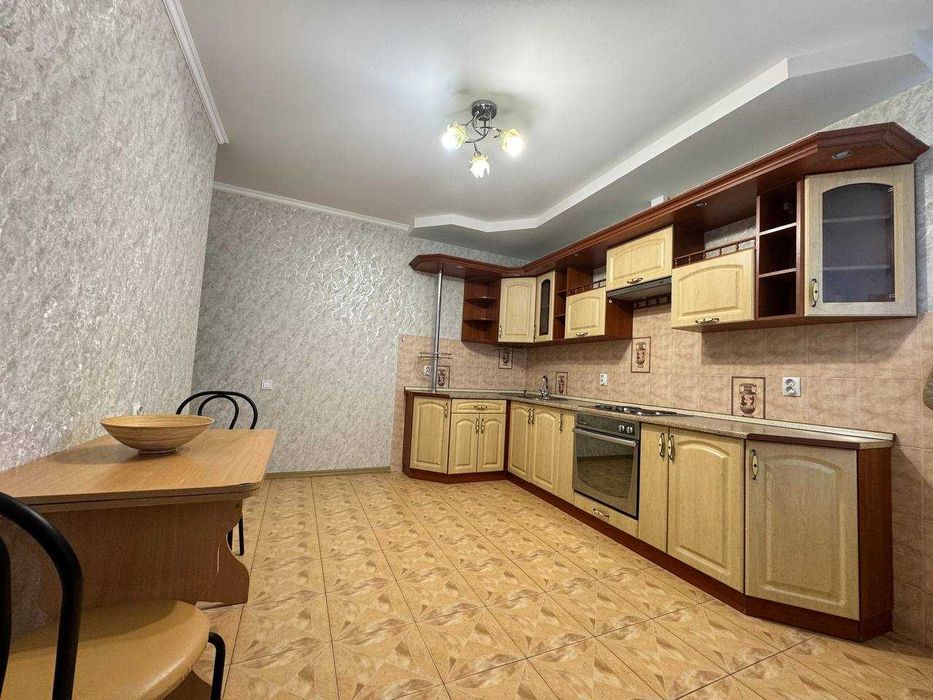 Без% Продаж квартири Чабани Центр 50м2
