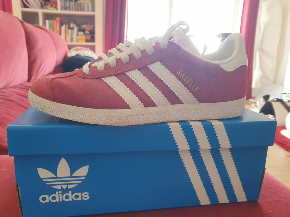Adidas Gazelle cor de vinho