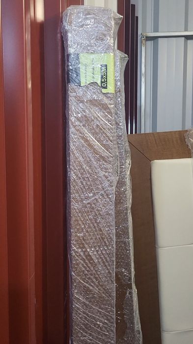 Cama, estrado e duas cabeceiras
