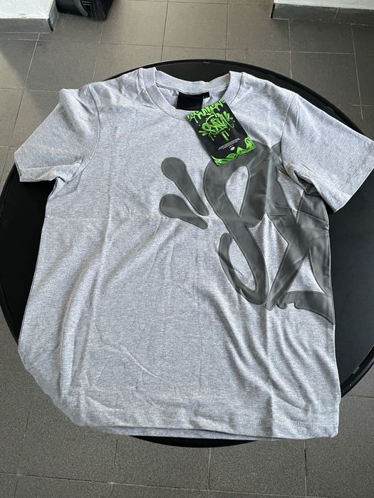 T-shirt e calções Syna World