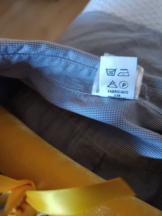 Camisa vintage "Tafetá -Lisboa"indumentária peça teatral.